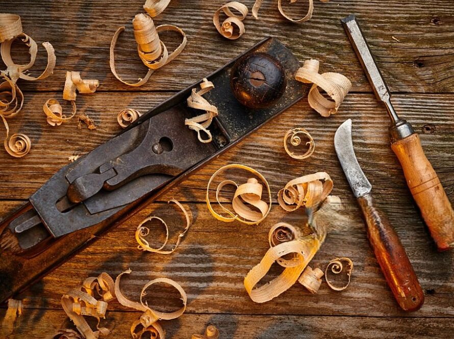mastering-the-workshop-a-beginners-guide-to-essential-woodworking-tools