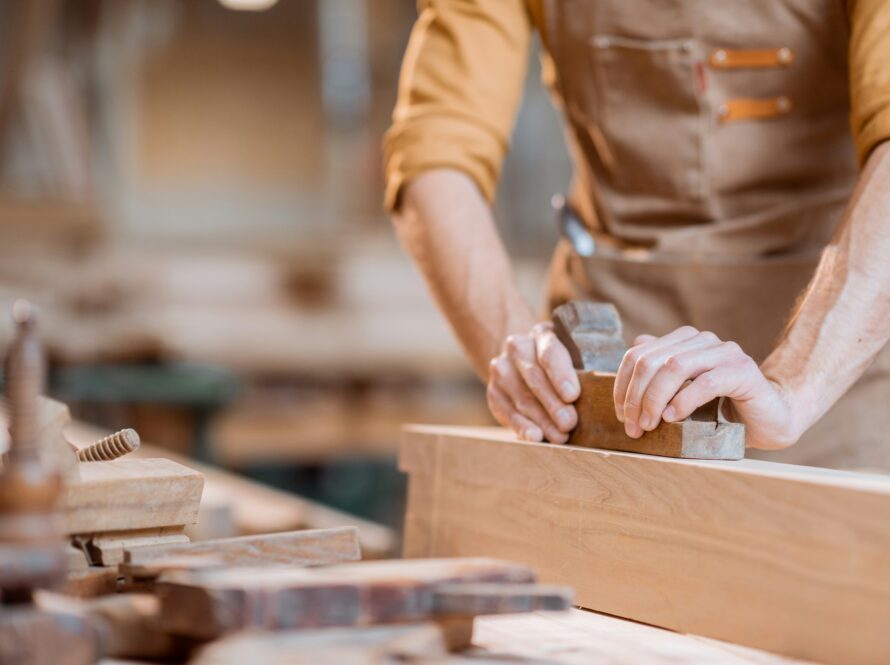 The Art of Craftsmanship A Beginner’s Guide to Essential Woodworking Tools